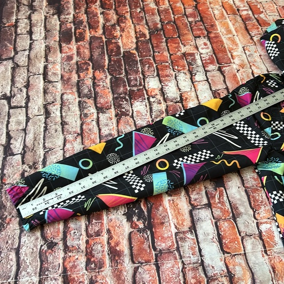 Super Massive Windbreaker Jacket Size Medium - Picture 12 of 12